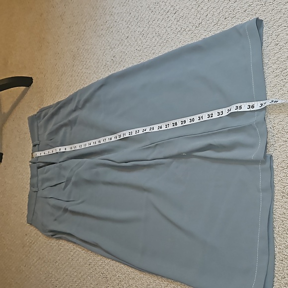 NWOT Wide Leg Grey Pleated Trousers - Picture 8 of 11